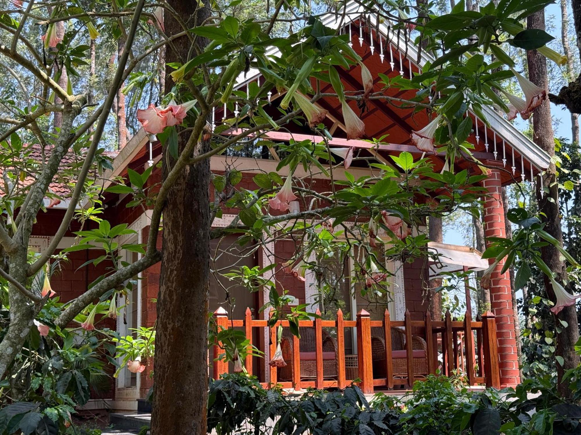 Coffee Grove Resort Chikmagalūr Exterior foto
